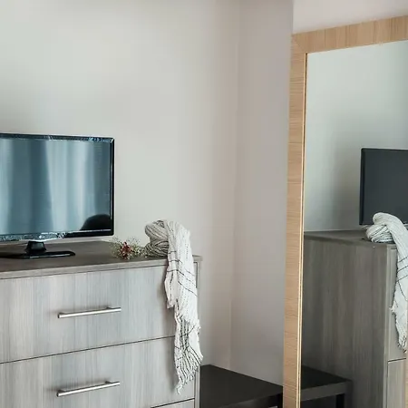 Jasmine Apartment *